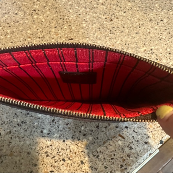 Louis Vuitton Canvas Neverfull GM Pochette - Picture 4 of 4